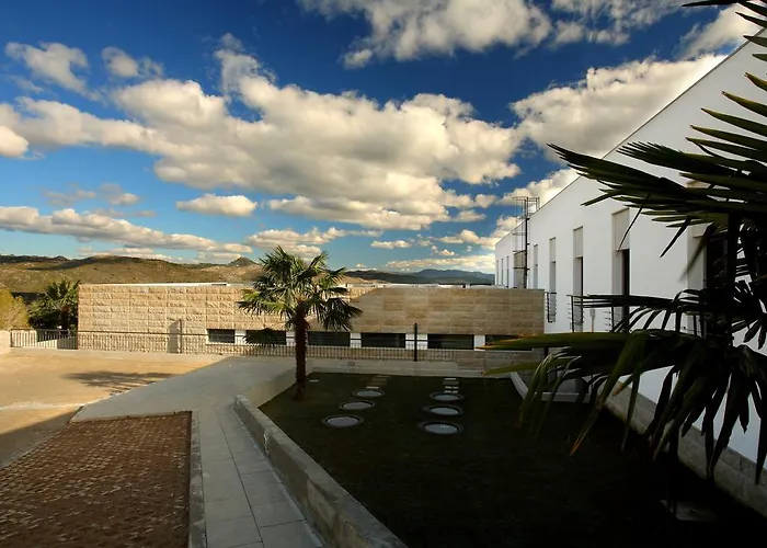 Hi Alijo - Pousada De Juventude * Alijo